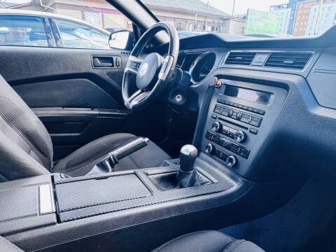 2013 Ford Mustang V6 Premium