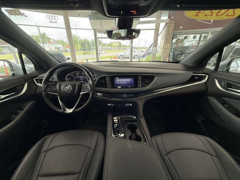 2024 Buick Enclave Essence