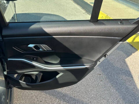 2023 BMW 3 Series 330i