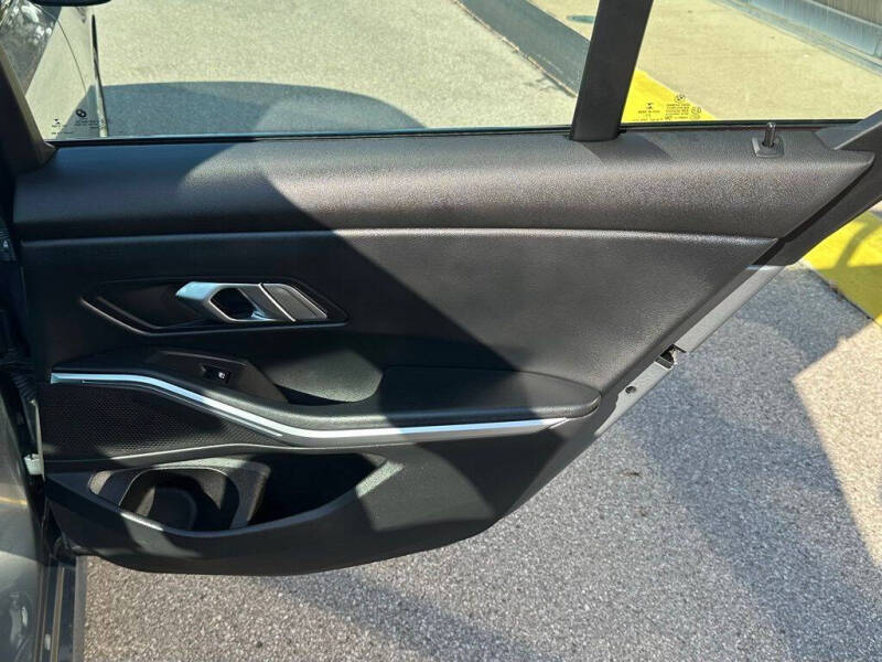 2023 BMW 3 Series 330i