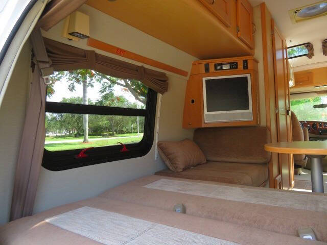 2006 Ford E-Series E-350 SD