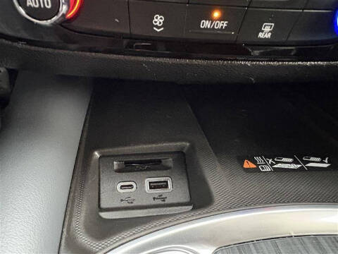 2022 Buick Enclave Essence