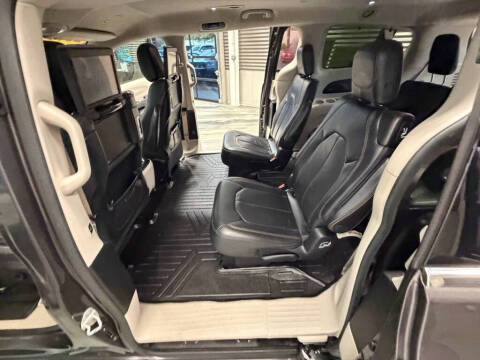 2018 Chrysler Pacifica Touring L Plus