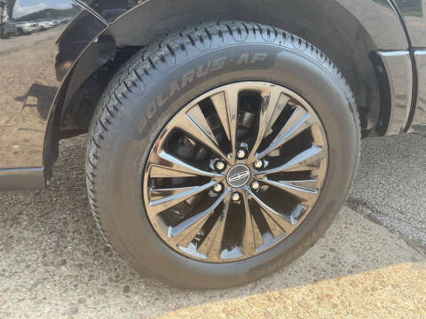 2017 Lincoln Navigator Select