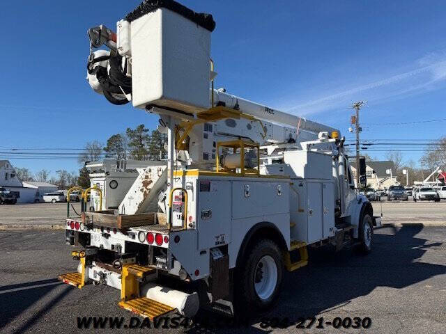 2015 Freightliner M2 106