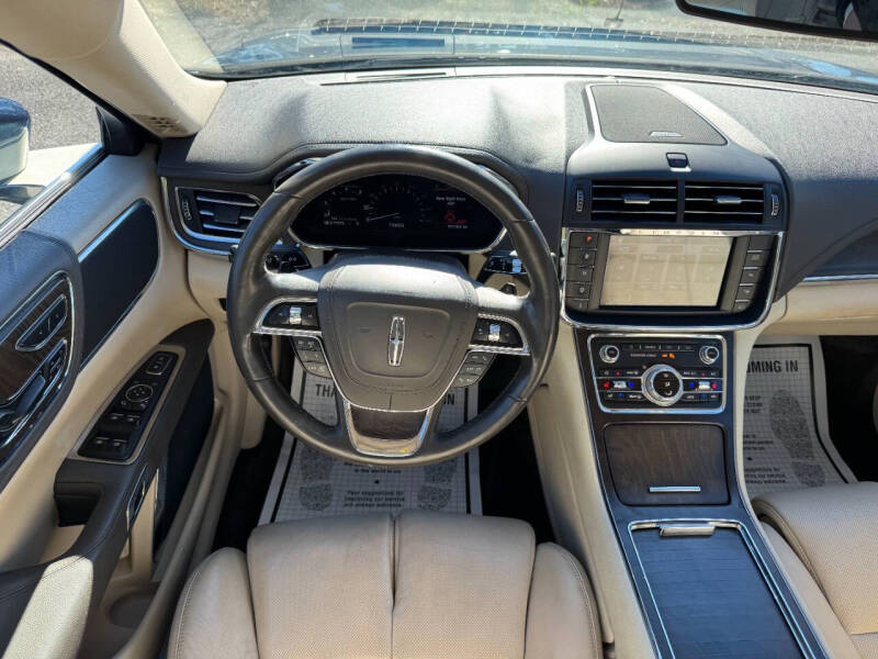 2017 Lincoln Continental Reserve