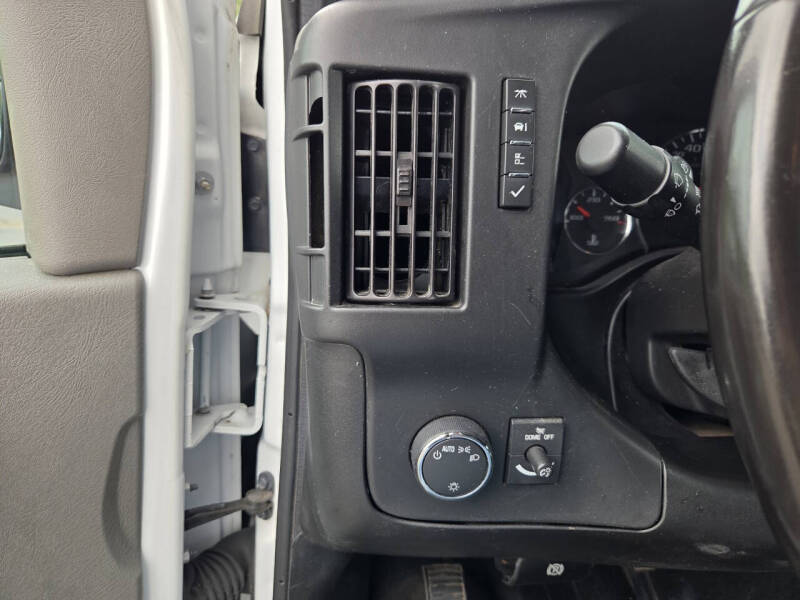 2023 GMC Savana 2500
