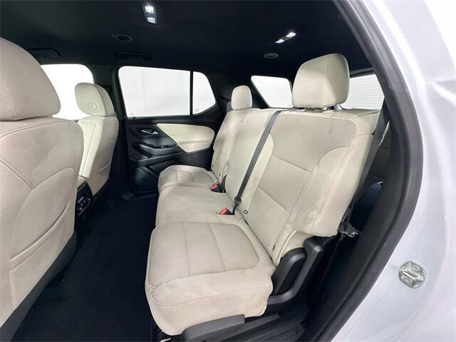 2022 Chevrolet Traverse LS