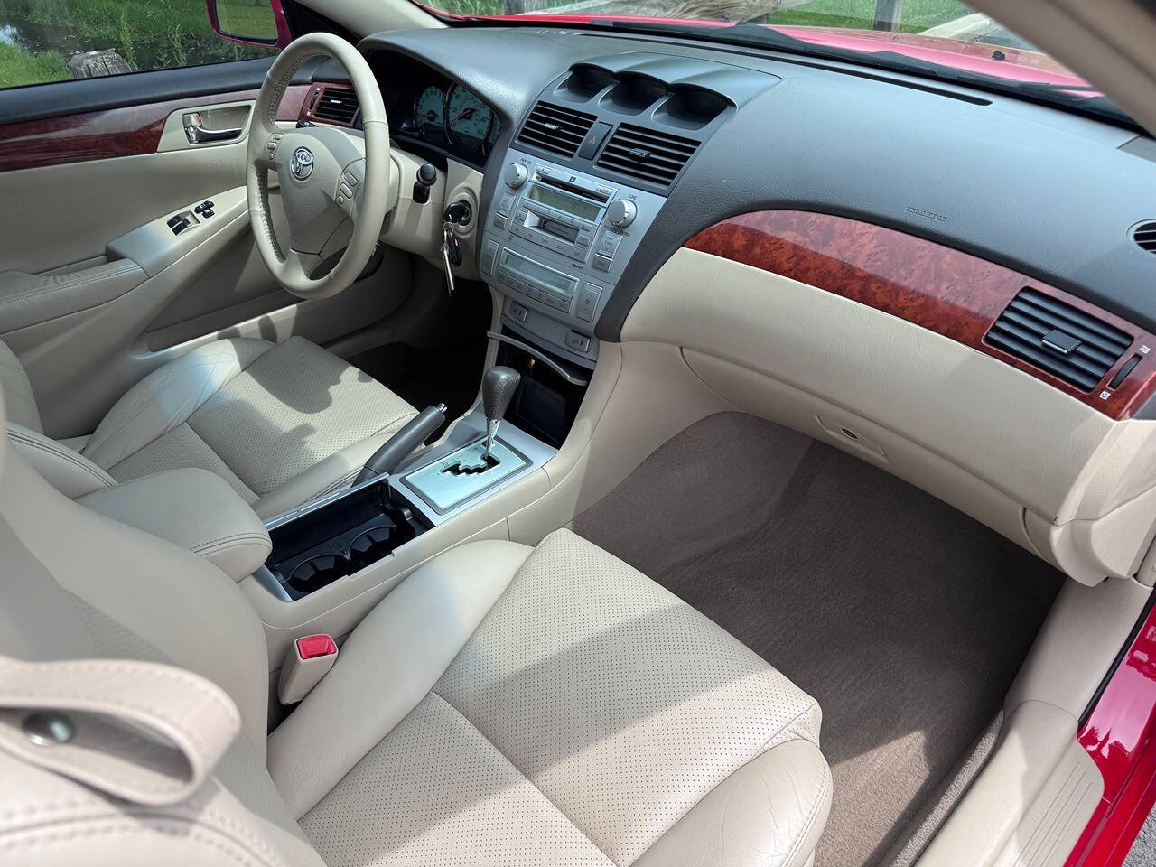 2006 Toyota Camry Solara 19