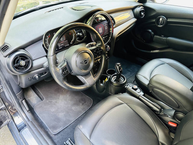 2022 MINI Hardtop 4 Door Cooper