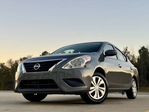 2019 Nissan Versa SV