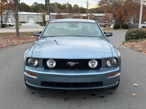 2005 Ford Mustang GT Premium