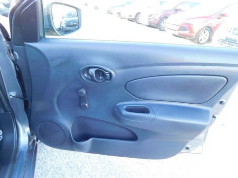 2016 Nissan Versa 1.6 S