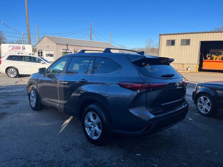 2023 Toyota Highlander LE