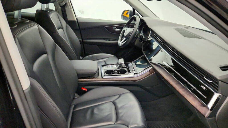 2020 Audi Q7 quattro Premium 55 TFSI