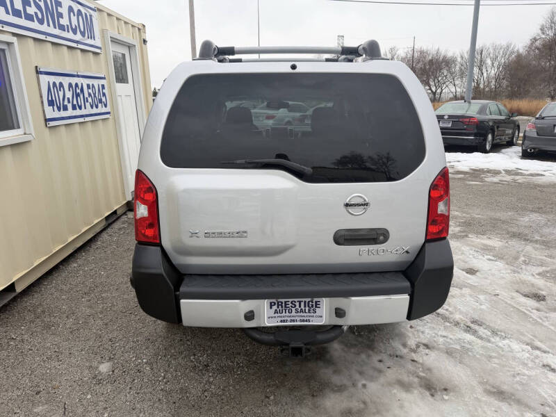 2012 Nissan Xterra photo 2