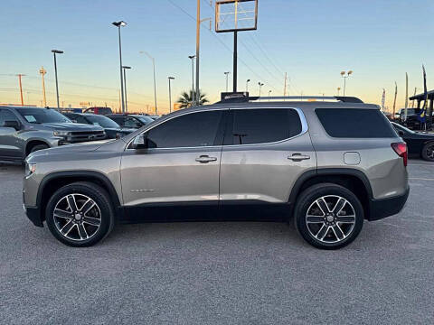 2023 GMC Acadia SLT