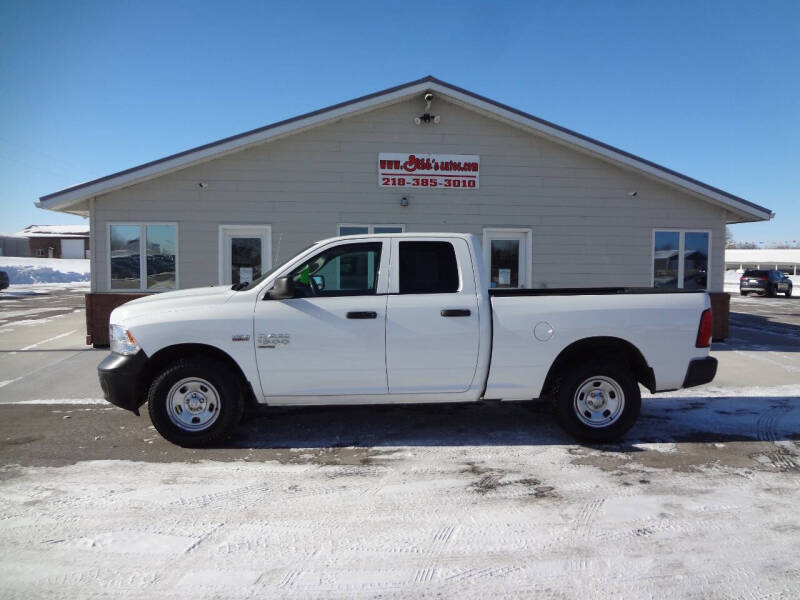 2020 RAM 1500 Classic for sale at GIBB'S 10 SALES LLC in New York Mills MN