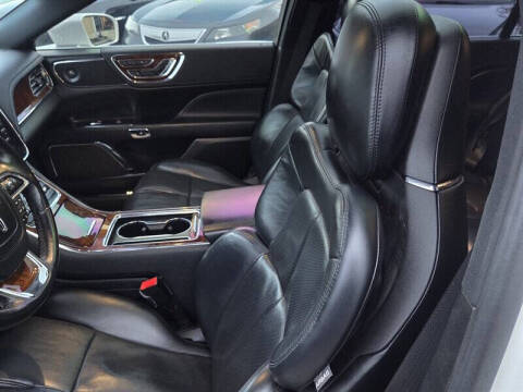 2019 Lincoln Continental Select