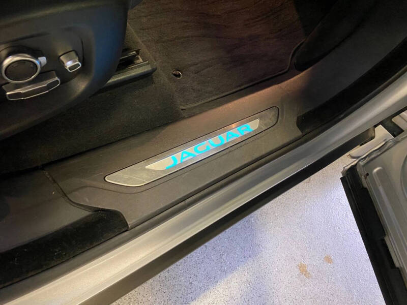 2019 Jaguar F-PACE S