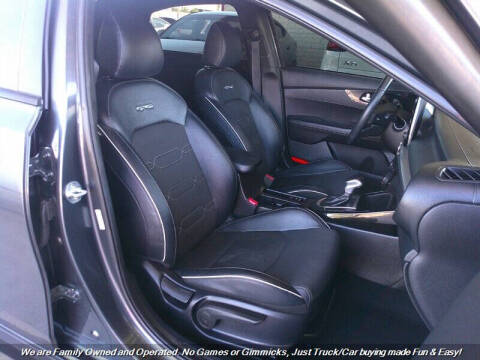 2022 Kia Forte GT Line