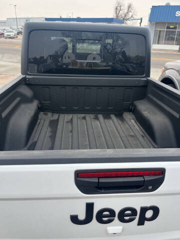 2022 Jeep Gladiator Altitude