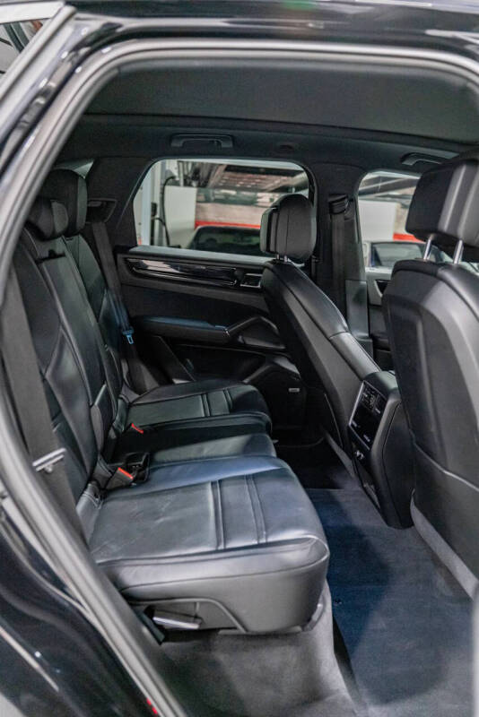2020 Porsche Cayenne S