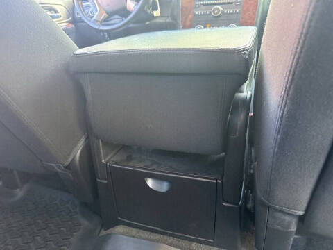 2012 Chevrolet Avalanche LS