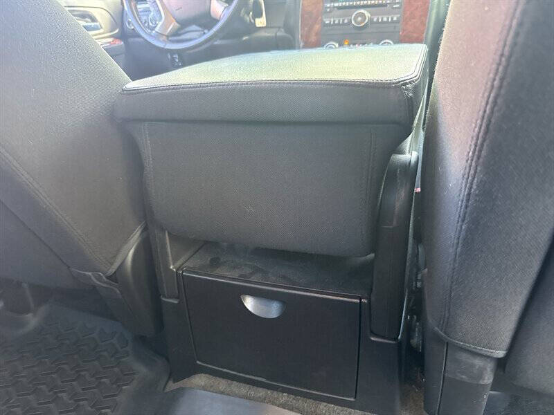2012 Chevrolet Avalanche LS