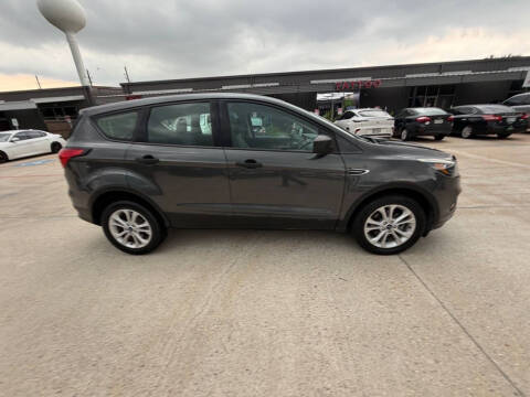 2019 Ford Escape S