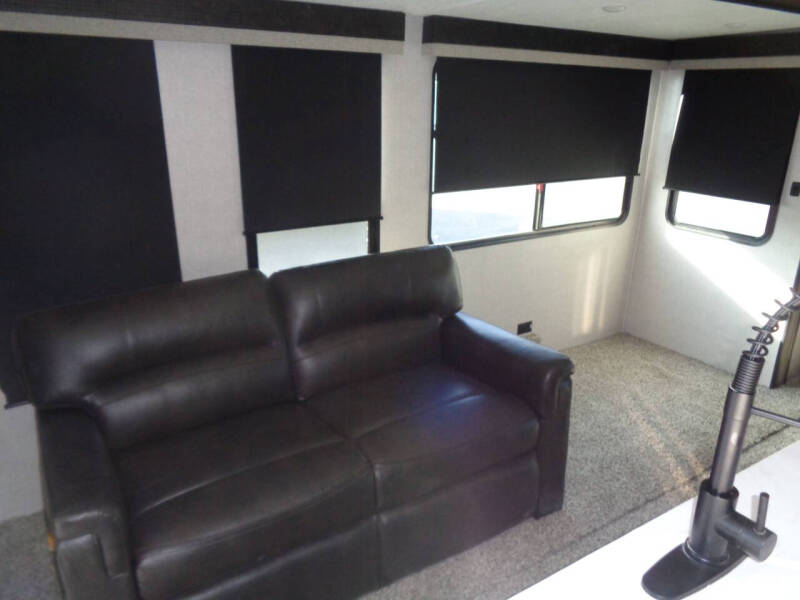 2023 Coachmen RV CHAPARRAL 336TSIK