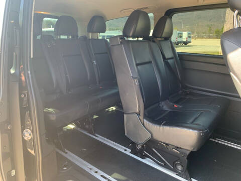 2017 Mercedes-Benz Metris Passenger