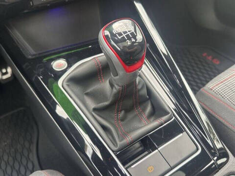 2024 Volkswagen Golf GTI 380 SE