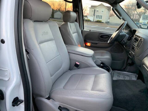 2003 Ford F-150 Lariat