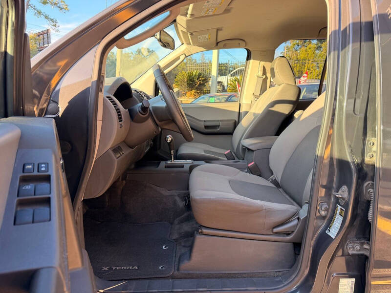 2012 Nissan Xterra X