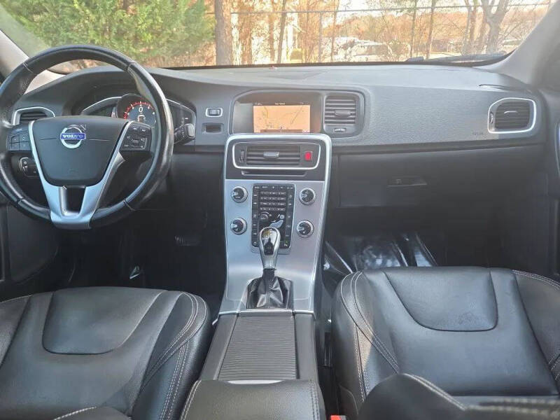 2017 Volvo S60 T5 Dynamic