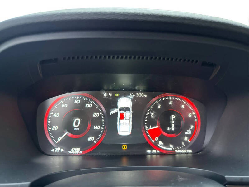 2019 Volvo S90 T6 Momentum