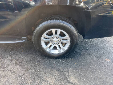 2017 Chevrolet Suburban LT