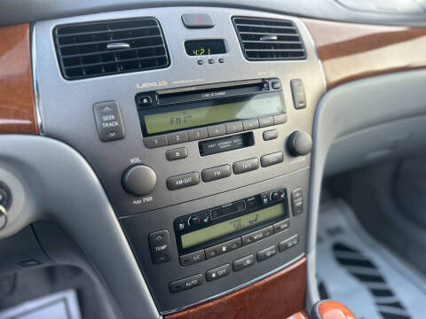 2005 Lexus ES 330