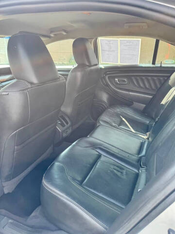 2011 Ford Taurus Limited