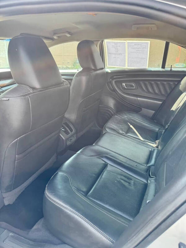 2011 Ford Taurus Limited