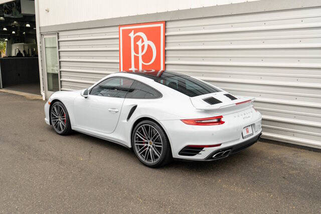 2019 Porsche 911 42