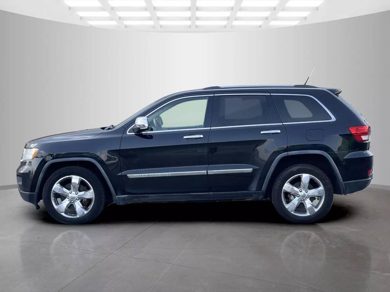 2011 Jeep Grand Cherokee for sale at Used Cars Toledo in Oregon, OH