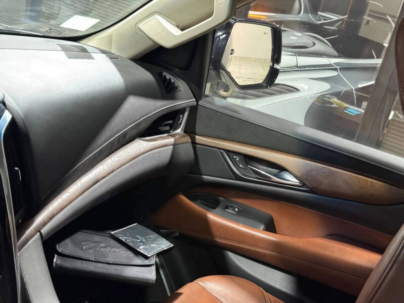 2019 Cadillac Escalade ESV Premium Luxury