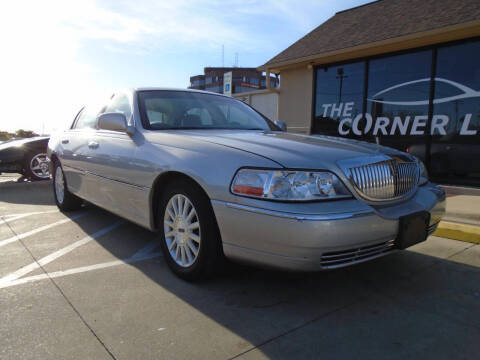 2004 Lincoln Town Car Signature