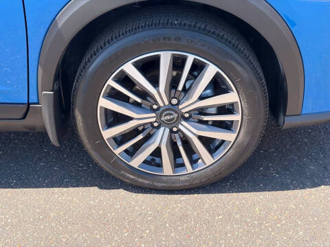 2024 Nissan Kicks SV