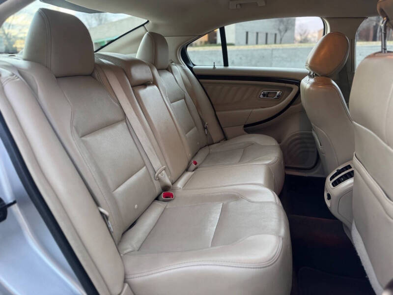 2015 Ford Taurus Limited