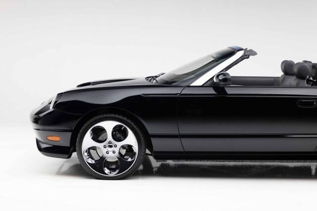 2002 Ford Thunderbird Deluxe
