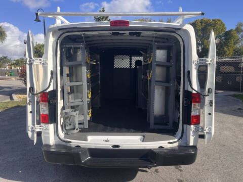 2018 Nissan NV 1500 S