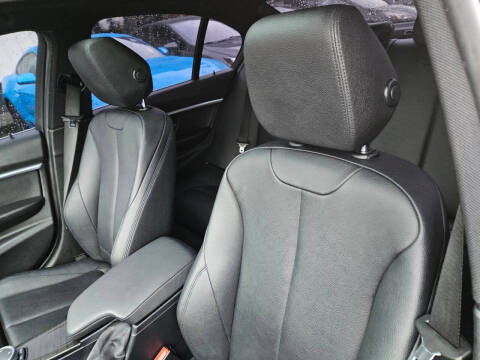 2017 BMW 3 Series 330i xDrive